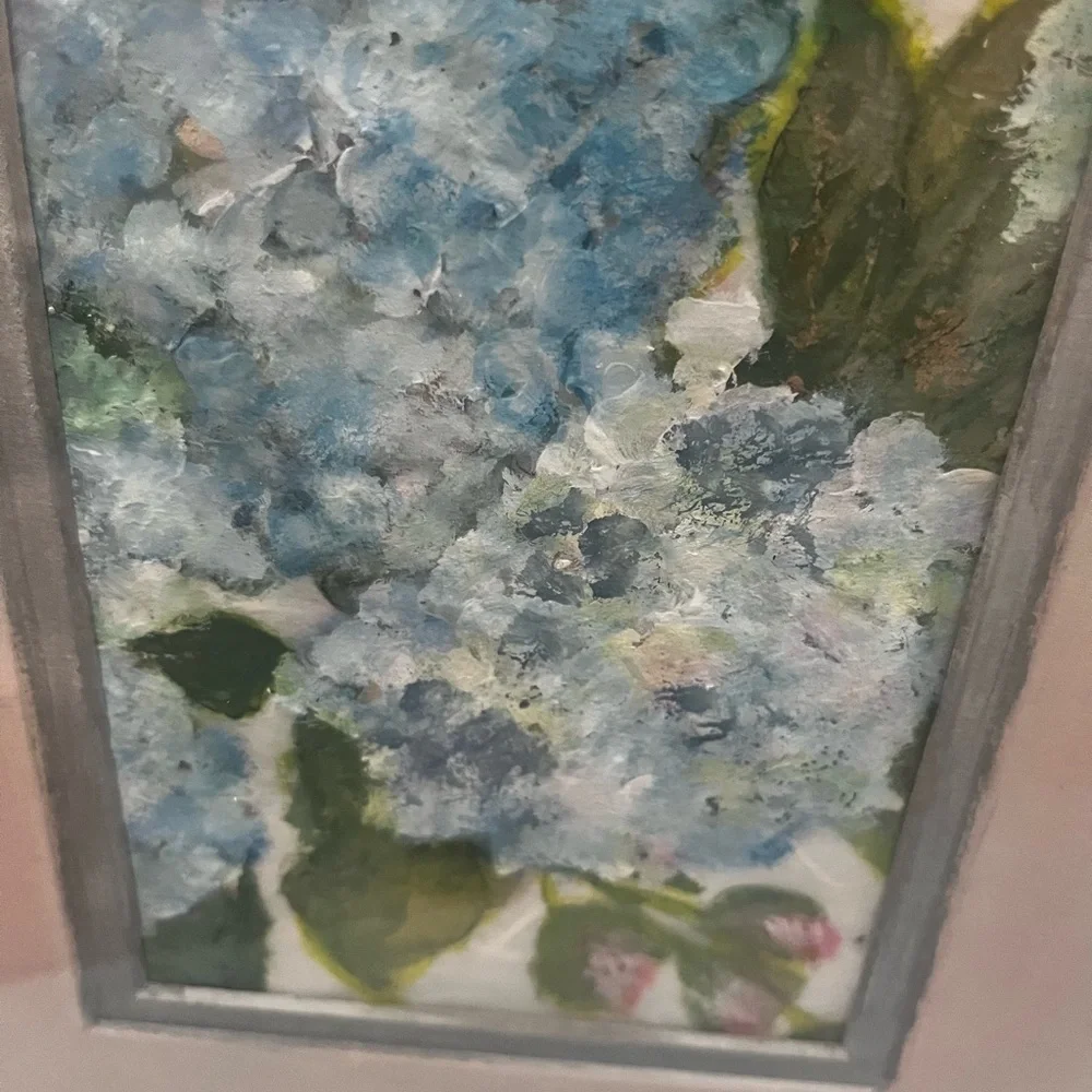 Elegant Blue and Green Floral Art in White Framed Hand Painted/ signed - Picture 5 of 6